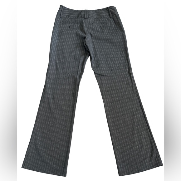 No Boundaries Women’s Pinstripe casual business pants. Size 5 gray - Picture 2 of 11